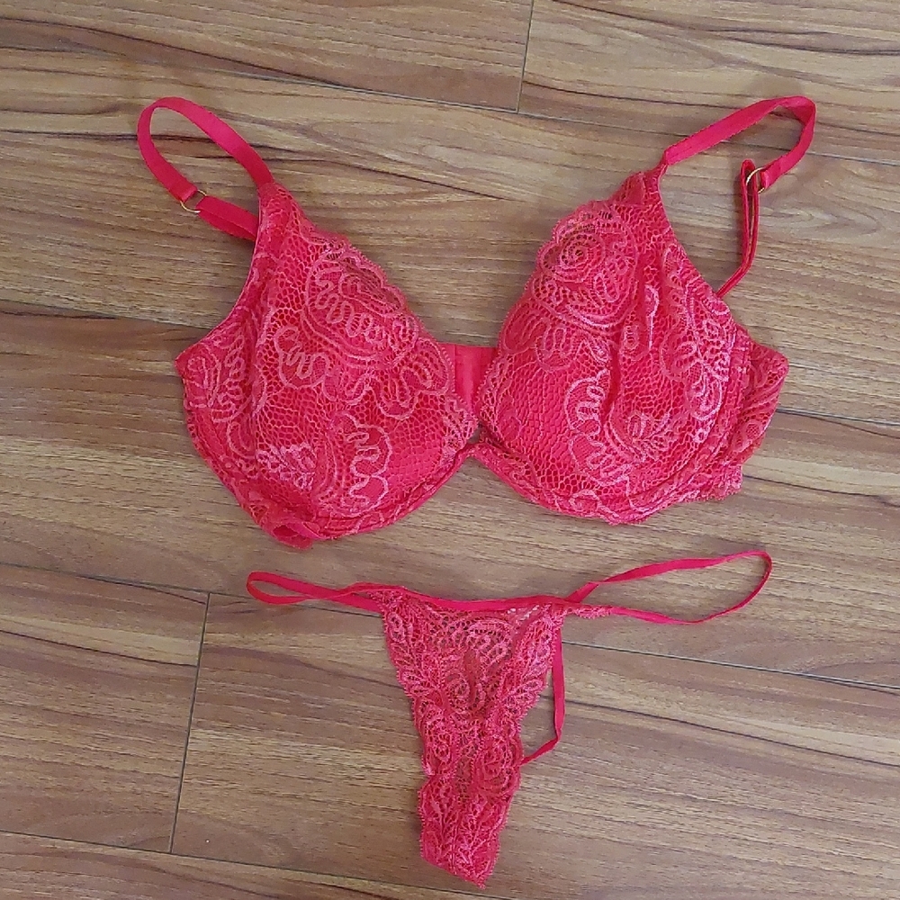 Victoria's Secret Red Lace Underwire Bra & Thong Set